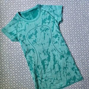 Lululemon Short Sleeve Swiftly Tech 4